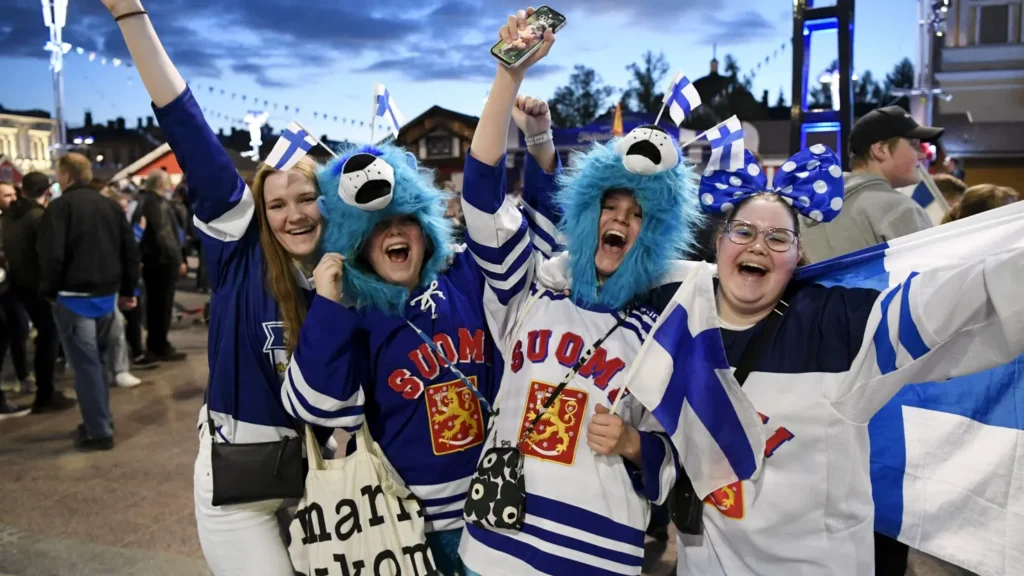 Top 10 Happiest Countries in the World Top 10 Happiest Countries in the World